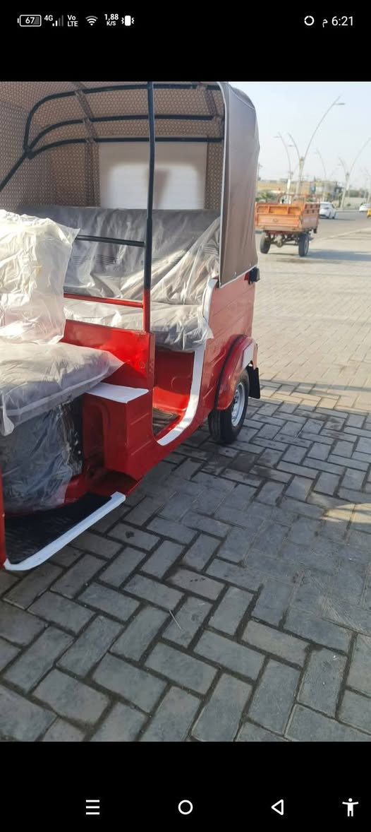 سلام عليكم تكتك 2018 طالعه 2019 سنويه تكتك جاهزه من كلشي تايرات جدد وياله جدد دوشمه توه معمرها كله  جديد السعر 4500 وبيها مجال الرقم ***********
