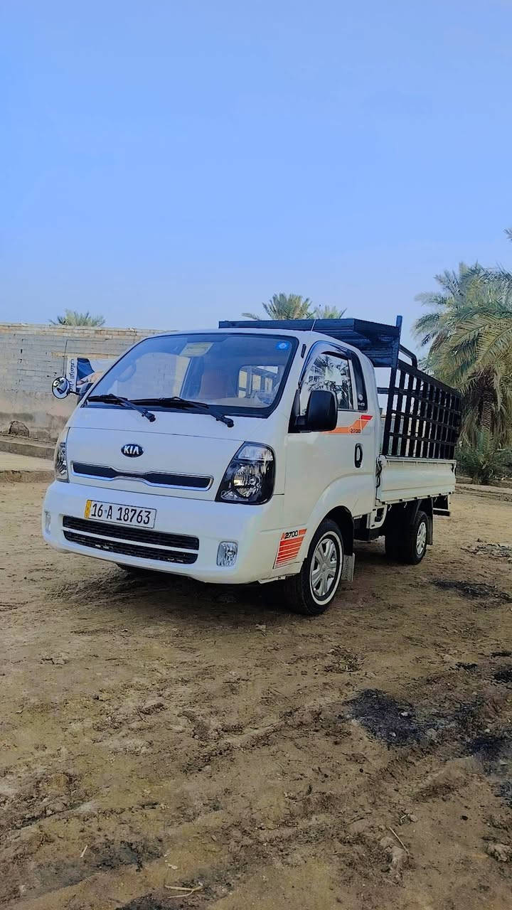 كيه حمل للبيع موديل ٢٠١٥ رقم قادسيه كفاله عامه تبريد تتفه سياره جاهزه ما عايزه غير السايق تخم تاير وحداديه عل الشرط مكان الداونيه الحمزه الشرقي رقم الهاتف ***********
