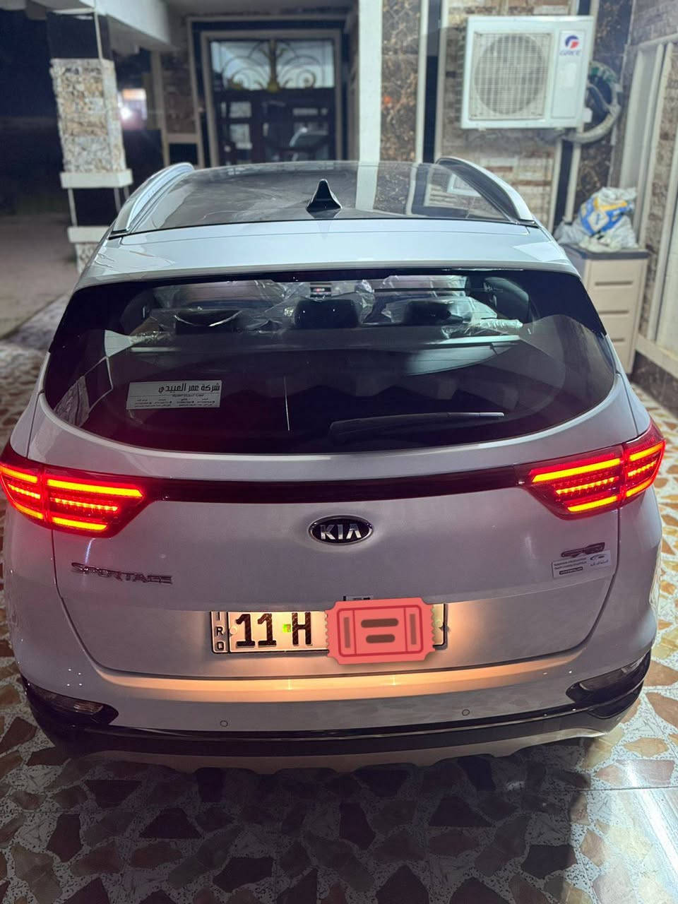 السلام عليكم
كيا سبورتج خليجي(جيتي لاين) أخت الزيروو
مكفوله كفاله عامه 
سبير الشركه ما نازل 
(استخدام شخصي ) من الشركه عندي 
 موديل 2021
ماشية 25 الف 
 فول 1/1 اعلى فئة بالموصفات معروفه ل جي تي 
موصفاتها : 
مكينة 2000 دوش
بصمةتشغيل
بصمة عدد 2
وبصمة ابواب 
بانوراما
ترحيب عند الاقتراب
شاحن واير لس
مري شفط 
جنطه كهرباء 
لد نهاري  + بك لايت LED 
لايت ضباب
ويل كب 19
كشنات جلد + كهرباء السائق والصدر
مود درايف DRIVEMODE 3انضمه
ستيرن رياضي  
تحكم ستيرن فول مع تحكم بلوتوث
قطعتين تبريد امامي خلفي 
سايد بريك بصمة 
لايت اوتو
اريل نفكيشن
حساس امامي
حساس خلفي
نضام منحدرات
5 ويل مال جيتي
شفتات ستيرن
شاشة اعطال
سونار موجود بل صور 
رقم بغداد باسمي تحويل مباشرة  
للتواصل *********** واتساب 
***********

(مكلف بل نشر الشراي يخابر صاحبها)
