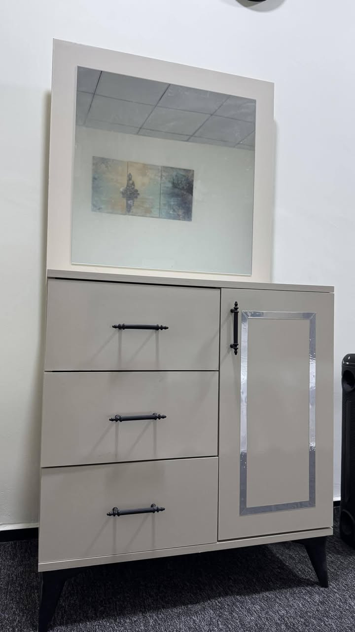 لبيع 5قطع جديدهز كلش مامستعمله بس شديه لبيع 500وبيه مجال النجف شارع المطار


**إذا كنت صاحب هذا الإعلان وتريد حذفه لأي سبب، رجاءا أرسل رسالة إلى الدعم الفني**