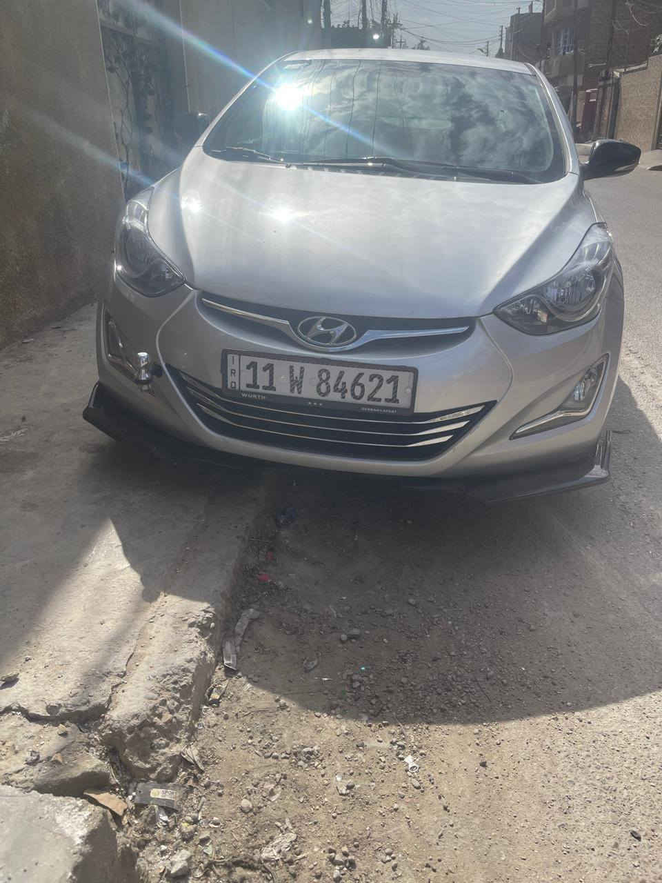 سلام عليكم
افانتي خليجي 2012 خليجي 
مصبوغه عام جماليه بدون اي ضرر فقط جماليه
مكينه مفتوحه
مكينه 1600 
اشاير بل مري
تحكمات ستيرن
تخم تاير جديد 
صدر جديد 
السياره عليها إضافات حلوه
لايت زينون
ويل كب
السياره جديد ومصروف عليها خير من الله 
السعر 87 
للاستفسار ***********
مكاني بغداد
ملاحظه مكلف بل نشر!!
