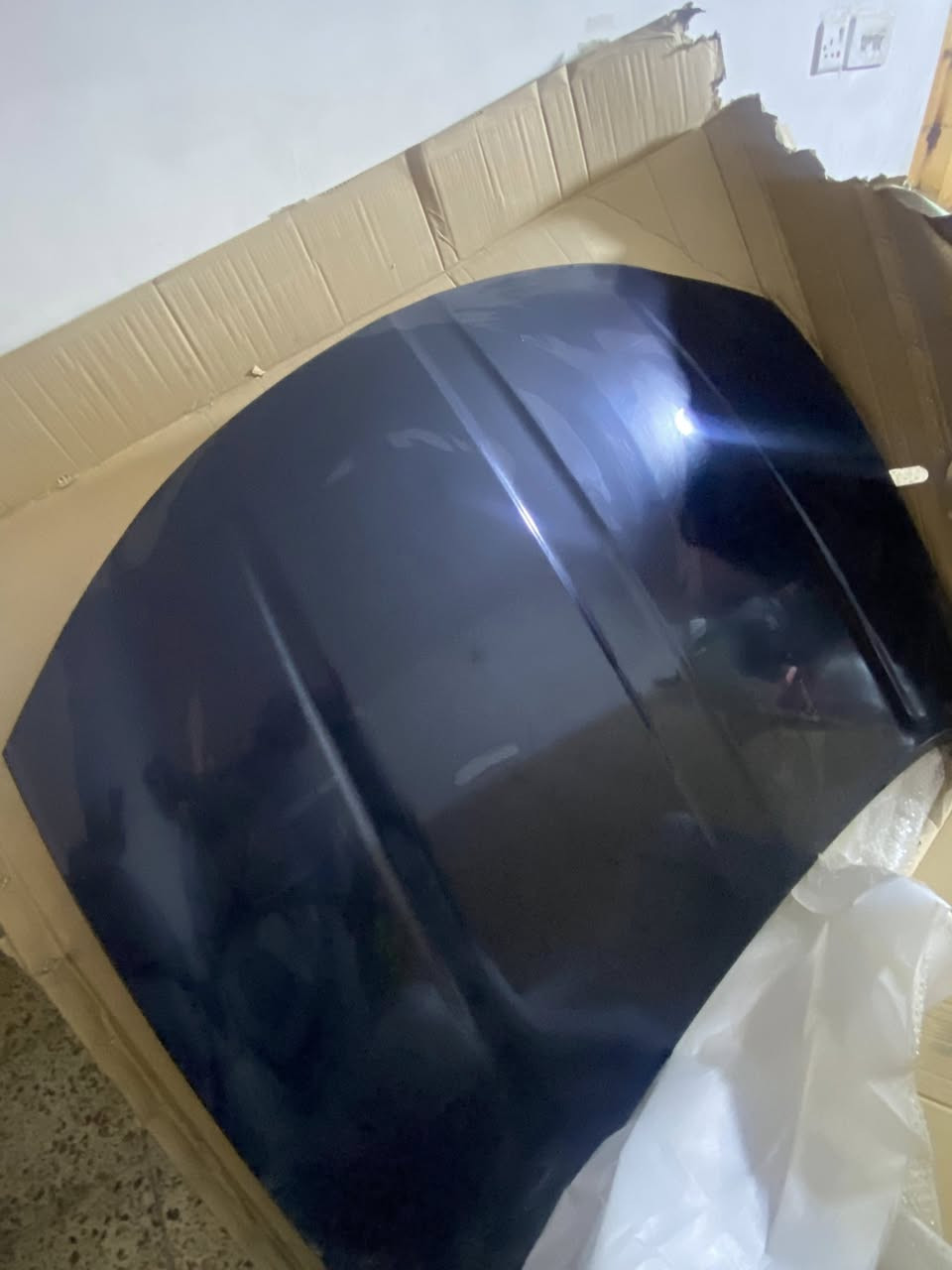 سلام عليكم بنيد ودعاميه للبيع جداد امريكي مال حاويه ضامهن نفس الون السعر ب٣٥٠$ وبيهن مجال بسيط حك الجيه مكاني بغداد الدوره وهذا رقمي ***********
