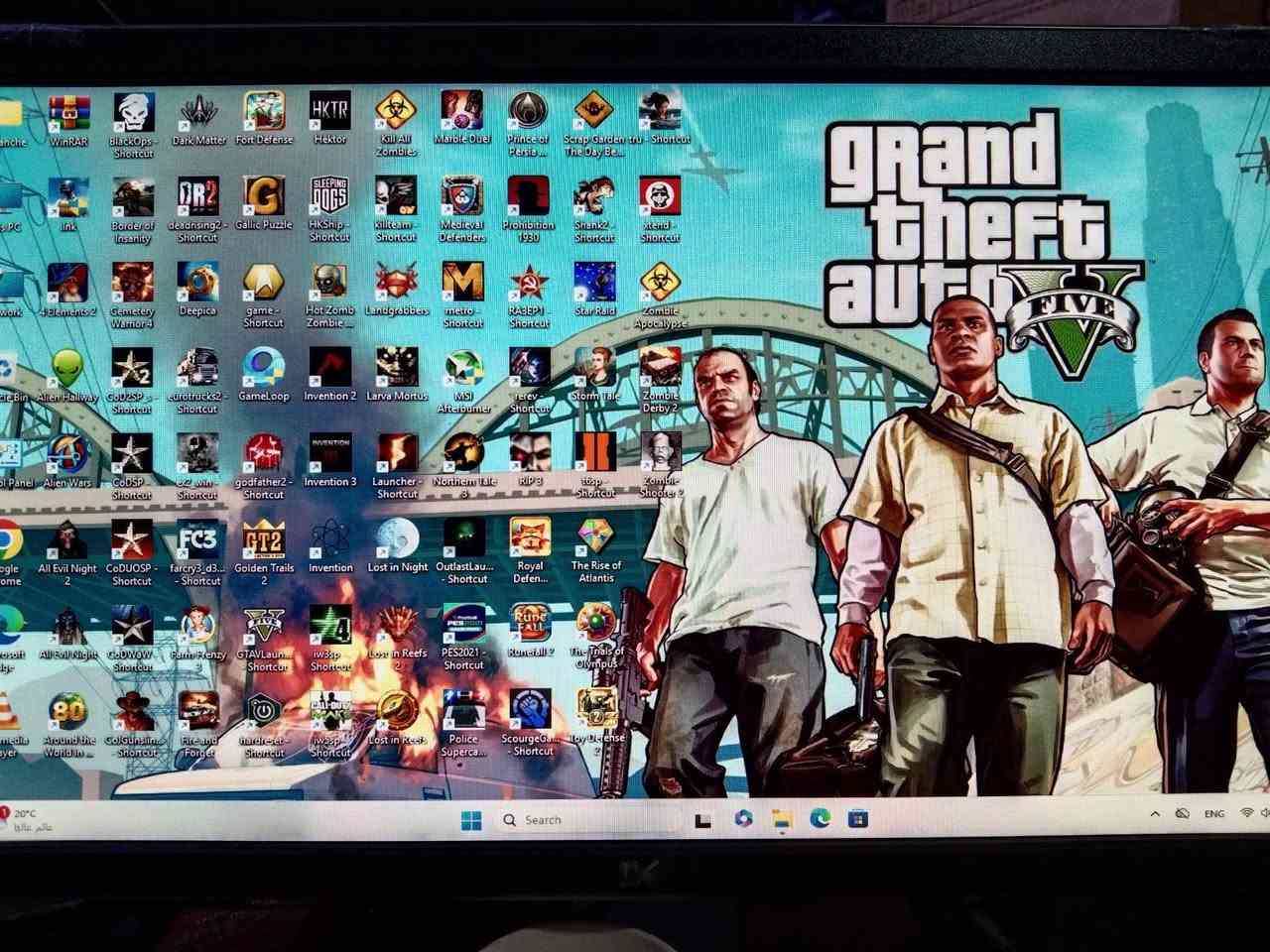 السلام عليكم 
حاسبة دسكتوب تجميع انتل كور 5 جيل الثالث مستعملة نظيفة للبيع 
.....
السعر 170 ألف دينار 
***********
عنوان بغداد زيونة 
البيع بضمان الفحص 
لا يتوفر توصيل 
.....
ملاحظة 
كيس فقط بدون أي ملحقات 
كيس فقط بدون أي ملحقات 
.....
المواصفات 
معالج انتل كور 5 جيل الثالث رقم المعالج 3470
كارد شاشة 4 كيكا AMD R7 240 GDDR5 
هارد 128 كيكا للنظام والبرامج SSD 
هارد 500 كيكا للالعاب والتخزين HDD 
رام 16 كيكا جديد 8+8 تردد 1600 DDR3 
مذربورد جديد جيل الثاني والثالث B75 DDR3 
مشغل اقراص ديفيدي DVD 
.....
الحاسبة تعمل على نظام وندوس 11 وتحتوي على أكثر من 70 لعبة طور القصة اوفلاين مع لعبة ببجي موبايل اونلاين 
.....
مع جزيل الشكر لإدارة المجموعة
