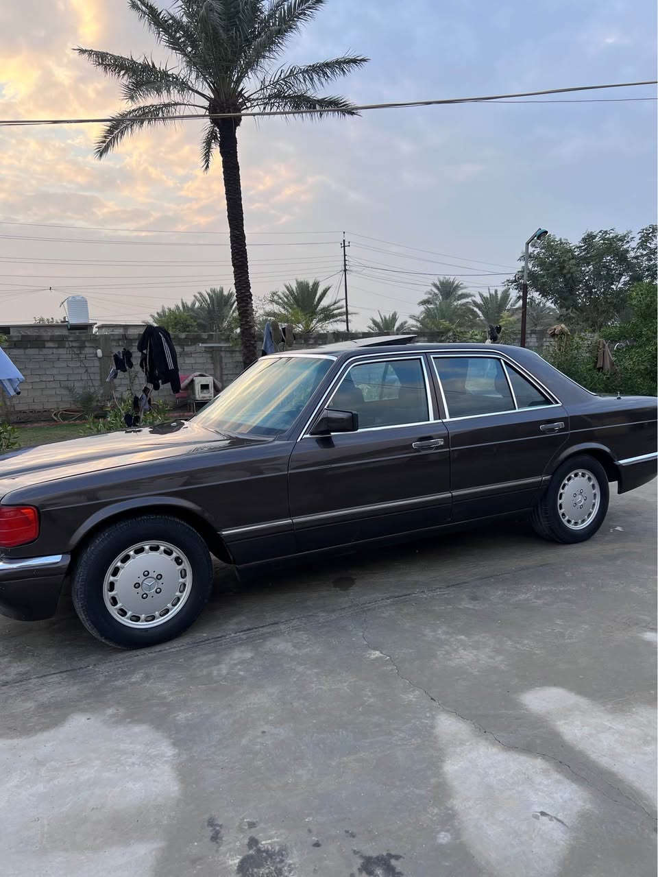 السلام عليكم للبيع السعر ٩٠ 
مكاني بغداد حي الجهاد 
صبغ حزام تبريد شغال كهربائيات شغاله 
موديل ٩٠ اي استفسار اني حاظر 
*********** بغداد, العراق
