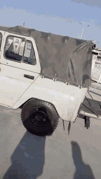 السلام عليكم واز للبيع 2002 جديده ***********
