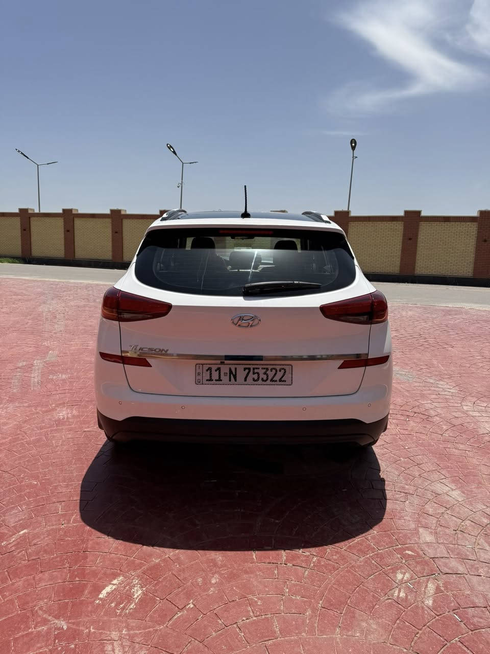 السلام عليكم
توسان 2020 للبيع
المواصفات:
🔴بانوراما
🔴تبريد قطعتين
🔴وضعيات قيادةEco.Normal.Sport
🔴كاميرا خلفية
🔴حساسات خلفية
🔴شاشة كبيرة
🔴كشنات جلد
🔴كشنات كهرباء
🔴مري شفط
🔴مري كهرباء
🔴تحكم ستيرن جهتين
🔴بصمة ابواب 
🔴بصمة تشغيل
🔴مثبت سرعة
السيارة ما بيها نقص و عليهة ادامة كاملة
السيارة بيها بارد صغير بالبنيد و بالباب على كد شبر
السارة ماشيه 96 الف
عنوان السيارة / بغداد/قضاء المدائن
السعر 215 ورقة و بيها مجال
للاستفسار الاتصال على ***********
