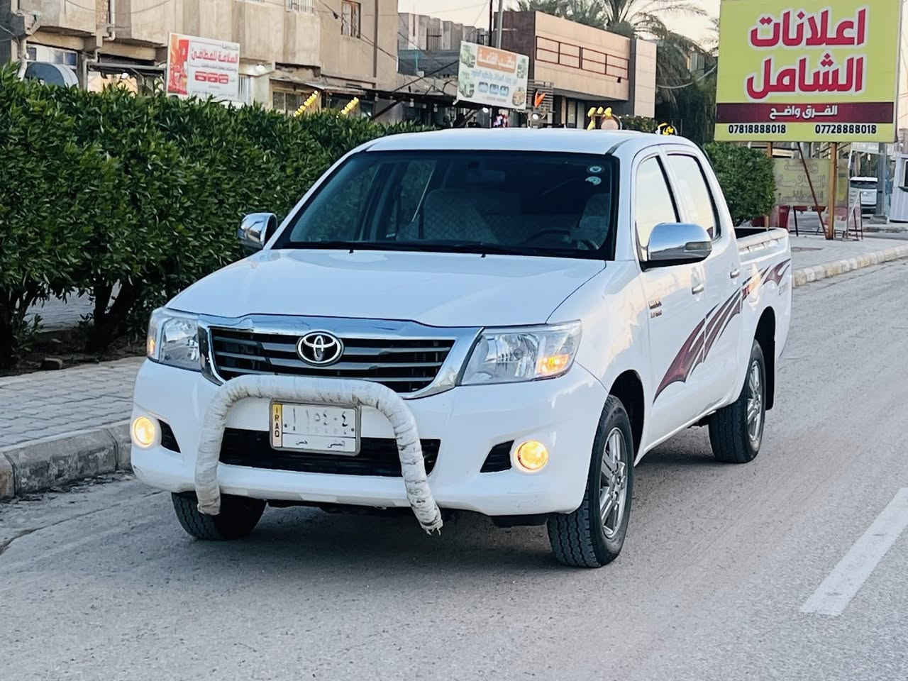 السلام عليكم تيوته 2014 الكويتي اوتماتيك السياره جديده مكينه كير حداديه تخم تاير تبريد كله شرط بيه رشه صبغ بل الباب والباقي كفاله السياره كارتون السعر 190 وبيه مجال لاستفسار ***********
