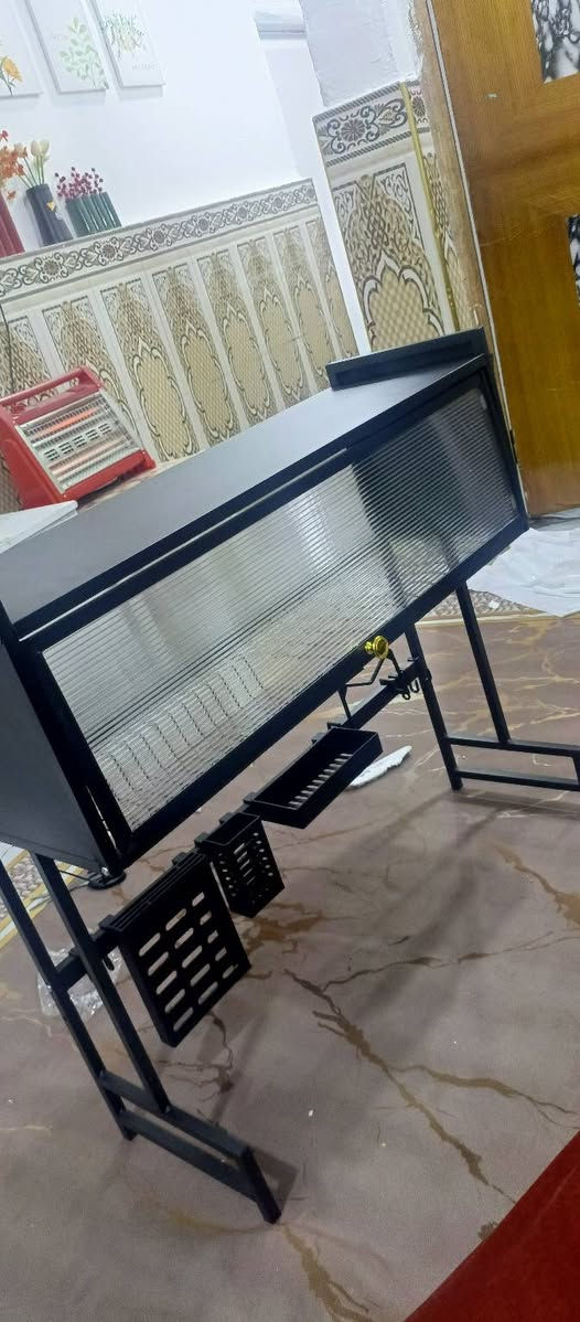 بضاعه متنوعه وتوصيل ٤  الاف جميع المناطق  تواصلوا وياي على الوتساب للحجز (***********)
