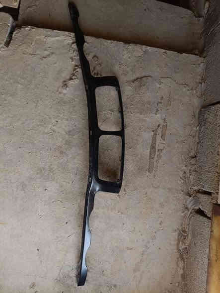 السلام عليكم عندي غراض بي ام دبليو للبيع قيم بما يرضي الله  مكلف بالنشر الاتصال ***********
