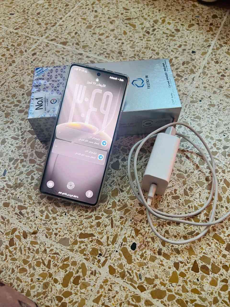تكنو كامون 40 برو 5g
ذاكرة 256
بطارية تقرا 98 
رام 12+12
اصدار 16 
البطارية 5200 ملي امبير 
ضمانوو موجود كفرو الاصلي موجود 
شاحنتو موجودة

ملاحضة:  الجام بي فطر من جوا 
السعر 350 
*********** بي واتساب
