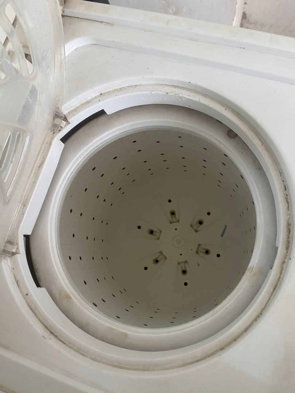 غساله نضيفه شغاله كامله عل فحص سعرها ٥٥وبيها مجال عنوان الديوانيه بدايه شارع سالم
***********
