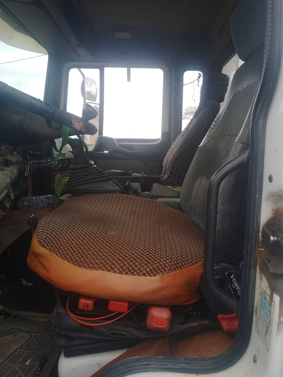 تنكر للبيع موديل ٢٠٠١ رقم بصره جهز لعمل ***********
