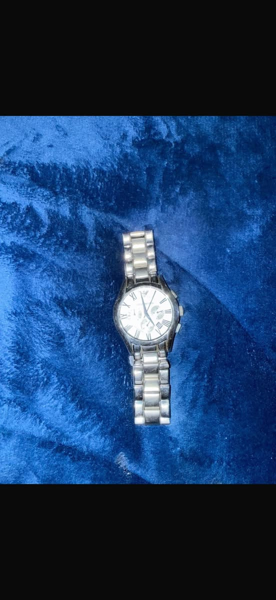 عندي مجموعه من الساعات كلش حلوات ماركات تريدهن شلعه تريد قطع


**إذا كنت صاحب هذا الإعلان وتريد حذفه لأي سبب، رجاءا أرسل رسالة إلى الدعم الفني**