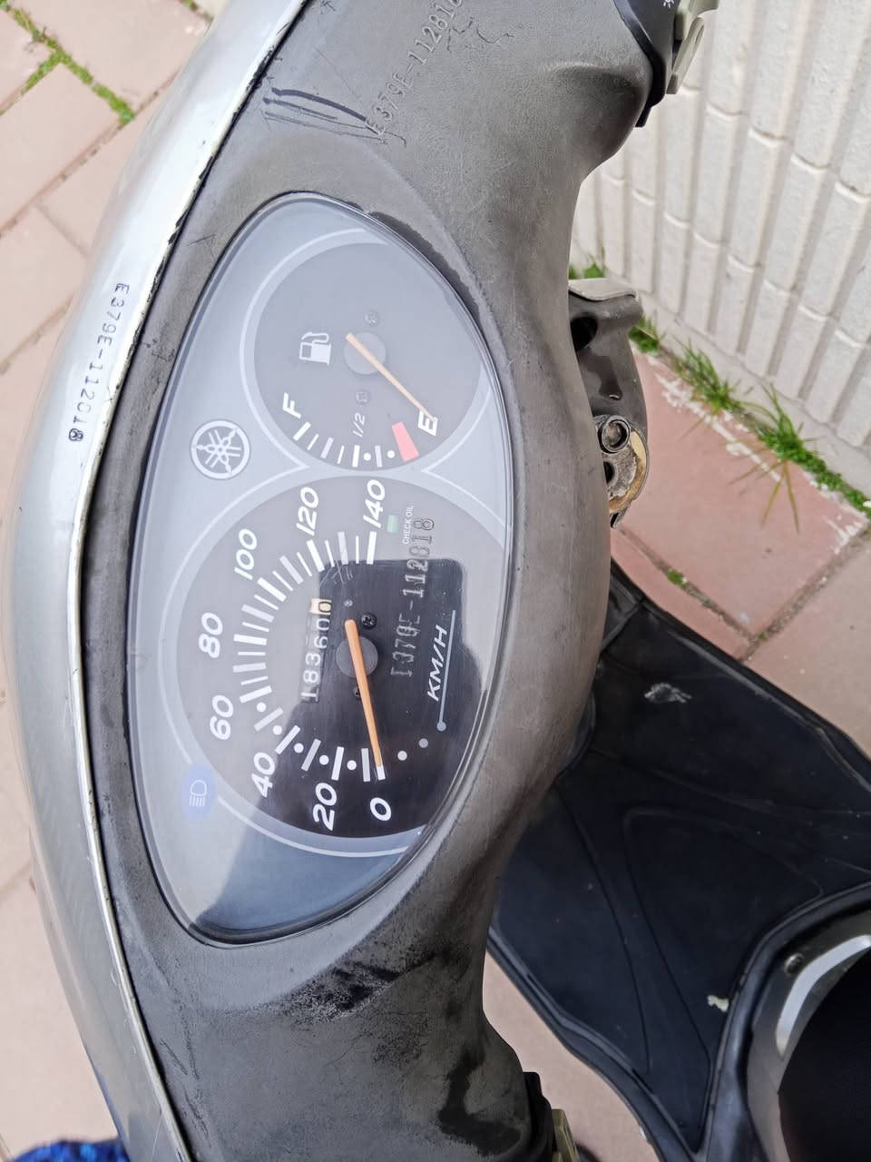 السلام عليكم
السلام عليكم 
بريز 140 كابريتر 
مكينة مكفوله ما مفتوح بيهه برغي 
كل شي شغال ما بيهه اي نقص 
كفرات بلادية كلهه ختم واحد ويه السوادات 
مكان الدراجة بالصالحية 
السعر 650 قفل من الاخير بدون عملة 
للاستفسار  ***********
