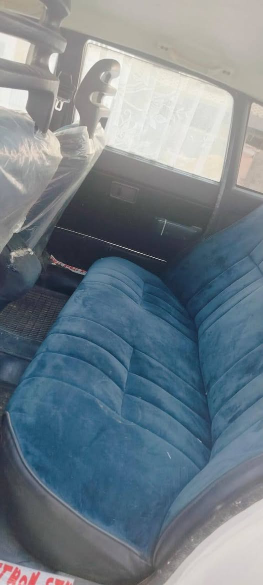 240 GL
رقم نجف دولي بأسمي مداور ثاني يوم 

مكينة عوجة بخاخ  و گير اوتوماتيك بلادي 

حدادية مضبوطة و كهربائيات ما بيها نقص 

تبريد شغال 

السعر 60 بي مجال بسيط للجناي

رقم الهاتف   ***********
