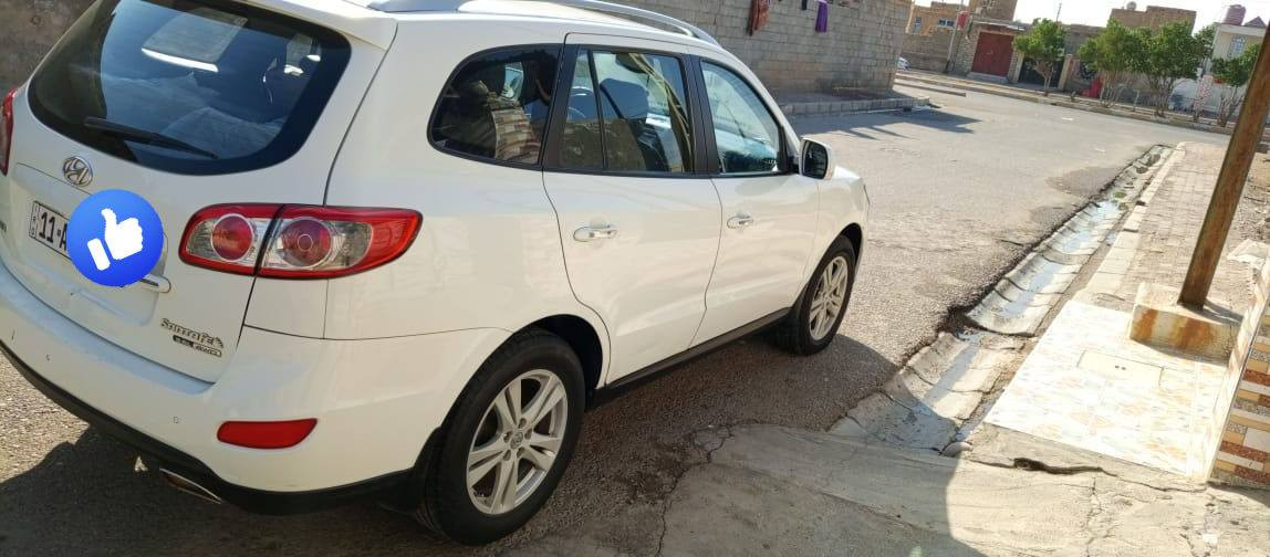 سلام عليكم سياره سنتافيا.11
خليجي مكفوله من الصبغ والفتح والتبديل 
فول مواصفات 
بصمه فتحه كشن كهربائي جلد سته سلندر سبعه راكب فول الفول 1/1
مكاني ميسان 
الاستفسار 
***********
