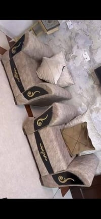 كنبة • نضيف كلش • مجال للشراي