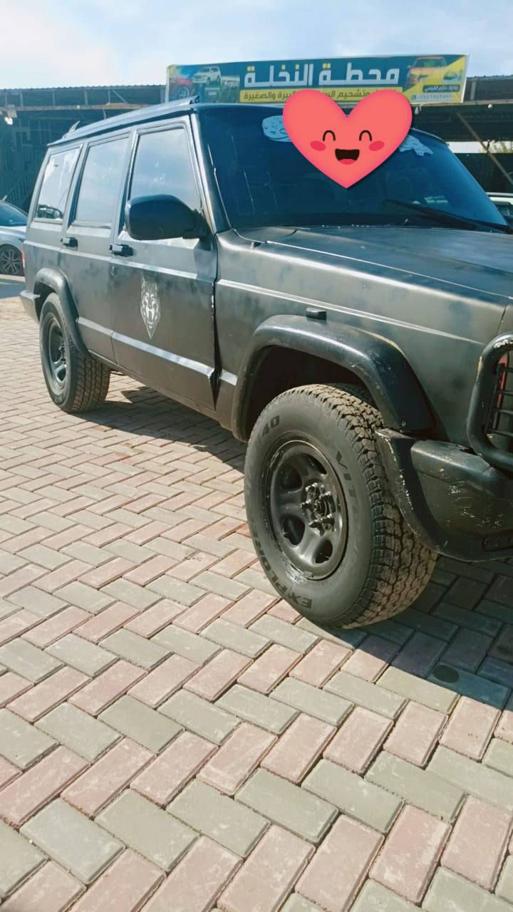 السلام عليكم بيع مستعجل شرط كير محرك كهربائيات تخم تاير صدر دبلات كلها كامله وجديده جيب ما مسجل ادوات السعر 15 مكان بيجي رقم الهاتف ***********
