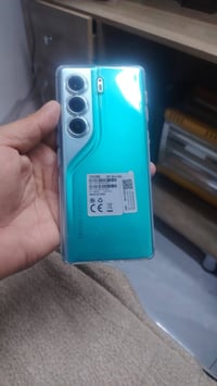 تكنو كامون ٤٠برو 5G ذاكره ٢٥٦عشوائيه ١٢ جهاز نظيف مداخل تصليح بدون ملح...