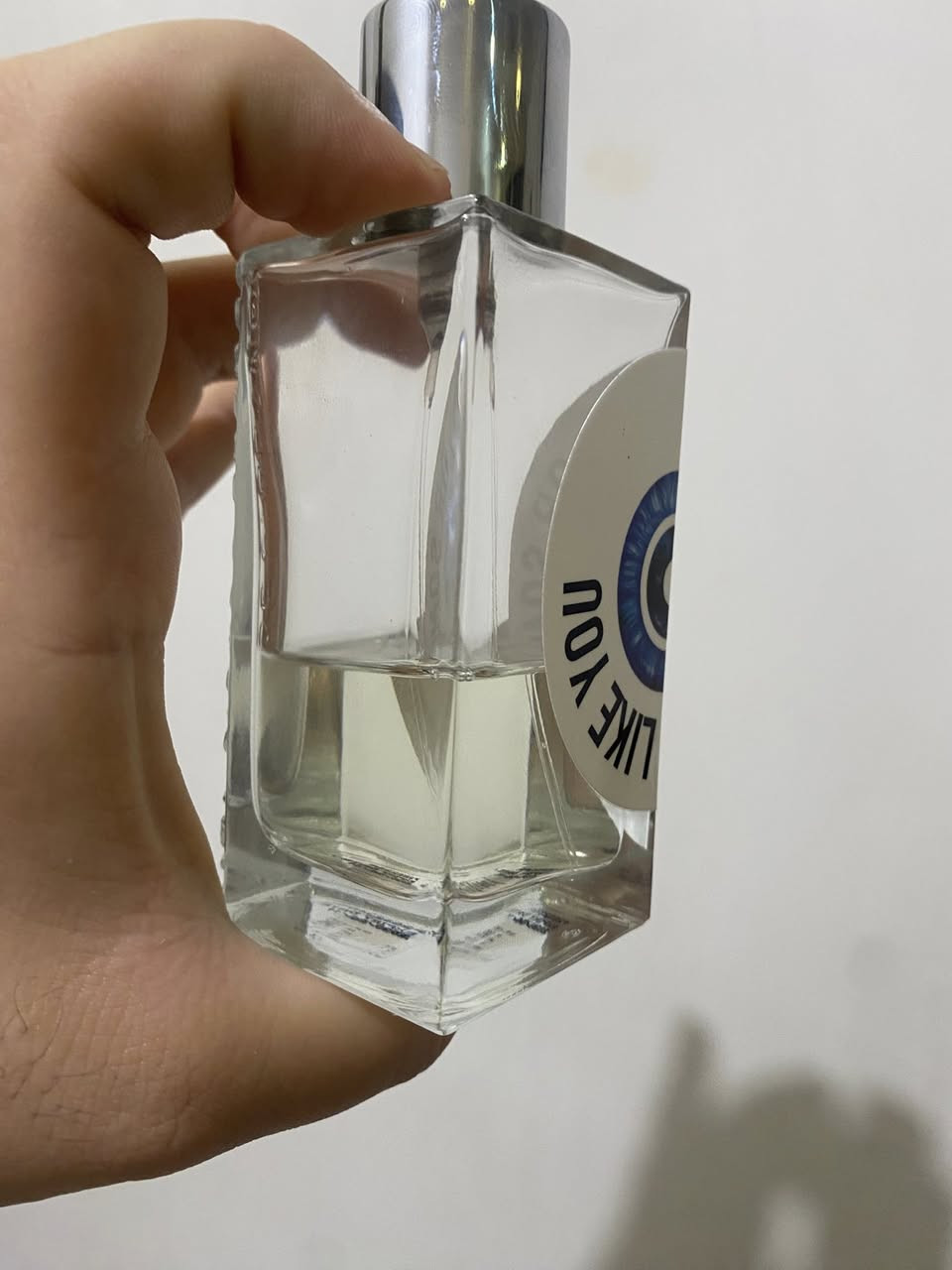 عطر يو اور ساموان لايك يو من ايتات متبقي مثل مواضح بلصورة تيستر اصلي مع العلبة نسخة باداء قوي 

السعر ٦٠ الف 

للاستفسار والحجز على الخاص 🌷
يوجد توصيل


**إذا كنت صاحب هذا الإعلان وتريد حذفه لأي سبب، رجاءا أرسل رسالة إلى الدعم الفني**
