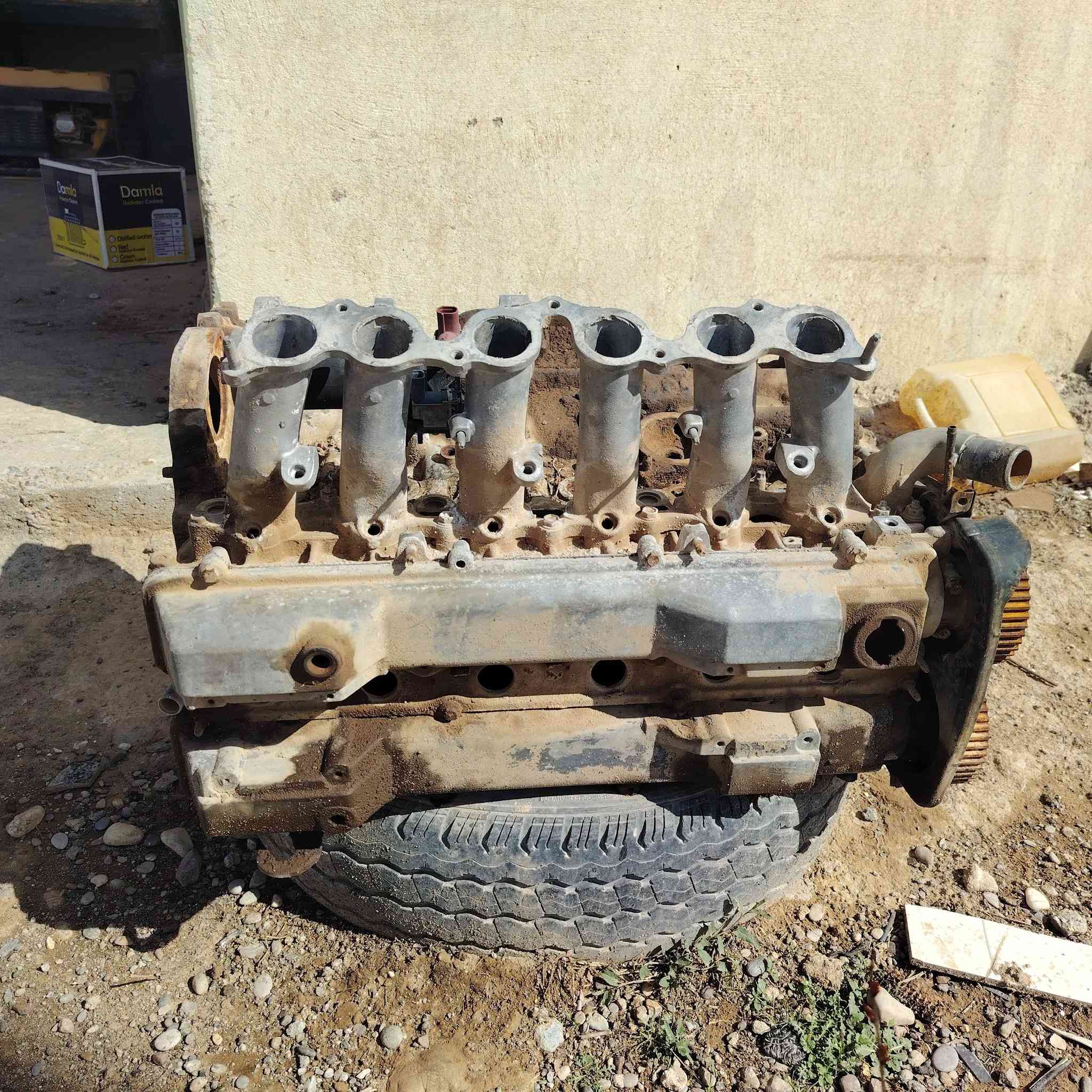 سلام عليكم مكلف بل نشر يمي محرك بطه 2500بي صوت بيرن سعره 250وبي مجال قليل الشراي يتصل عل رقم *********** بيع مستعجل
