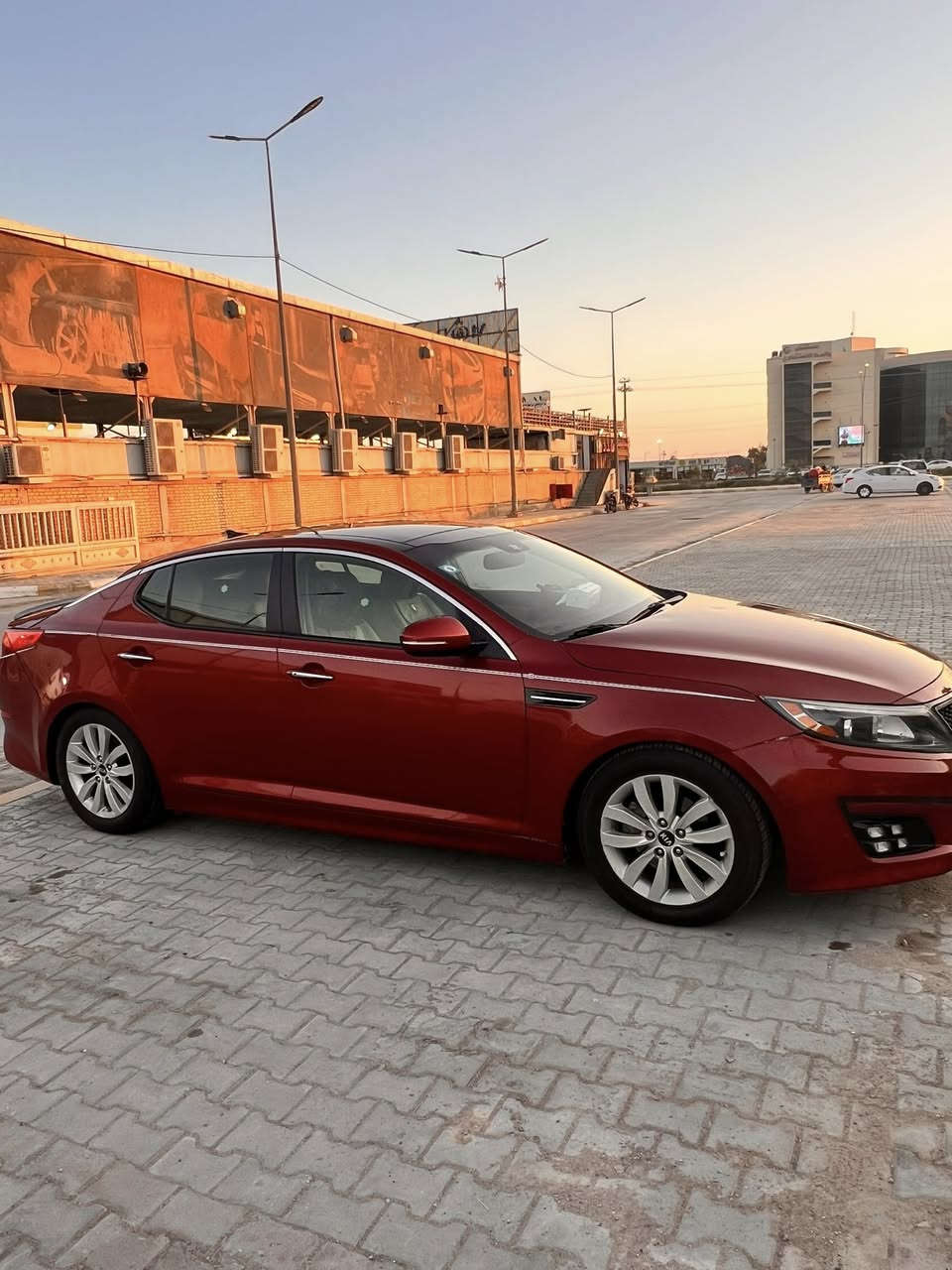 رمضان كريم عليكم جميعاً 
اوبتما 14 امريكي فول مواصفات واحد على واحد  ميحتاج اذكرهن رقم بغداد تحويل مباشر بيها سونار قبل شهر مسويه ضربتها خفيفه تبديل بنيد وجاملغ بدون دواخل  بيها صبغ بابين اثر شخط سياره مال جني خير من الله  مسويلها ادامه كامله معلايه كازكيت انسى الدوانز  مكينه وكير كفاله تخم تاير ترايك وين مايعجبك  السعر 110 بيها مجال بسيط مكانها واسط الكوت مركز المدينه تريد تفاصيل اكثر اتصل ***********  عجبك سعرها اتصل او راسل ماعجبك سعرها غلس وعبرها وتحياتي الكم
