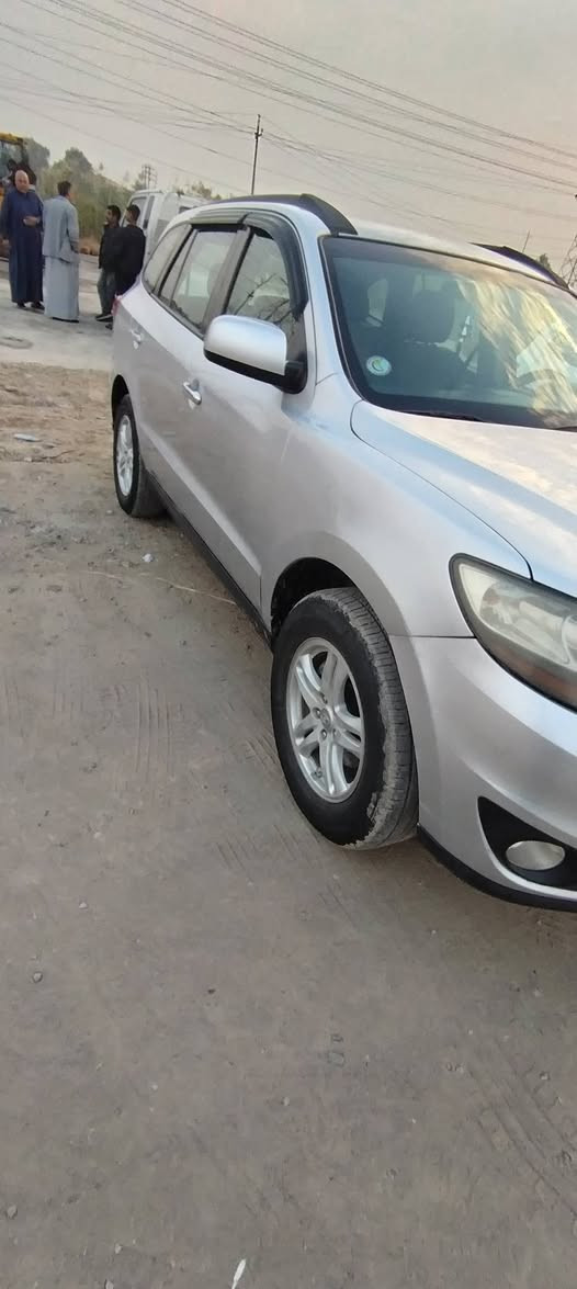 سنتافي امريكي للبيع 2011 سلفر رقم ديالى بيهة اربع قطع بدون داخل ثين اثر جراد ومرشوشات كاملة صدر تبريد كير مكينة خير من الله 
بعقوبة
***********
