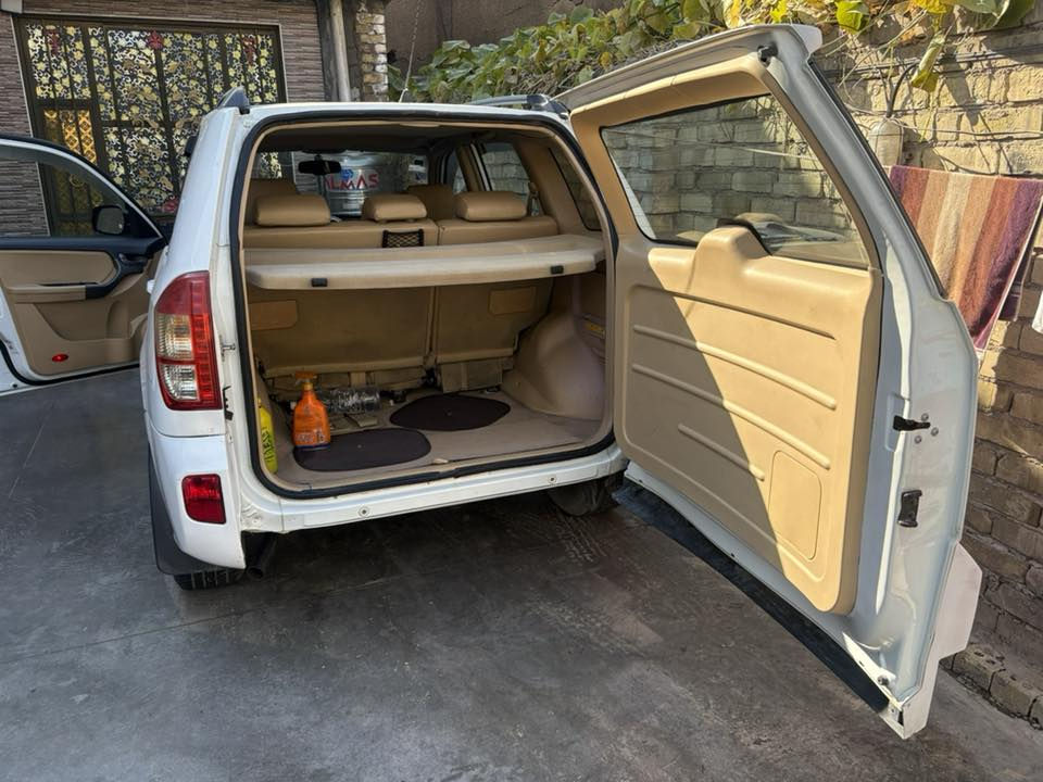 السلام عليكم تيكو 2013 بغداد رقم جديد سياره كفاله من الصبغ والتبديل ماشيه 116 للاستفسار *********** 

السعر 63 وبي مجال
