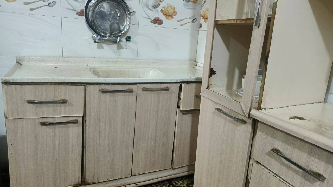 كاونتر كلش نظيف سعره 190 بي مجال 3 أمتار تقريبا ***********
