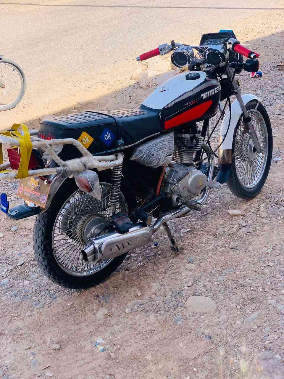 سلام عليكم ماطور البيع لسعر 425وبي مجال قليل تايكر 20ما مفتوح شرط منفيس موجود ستفسار علا رقم***********
