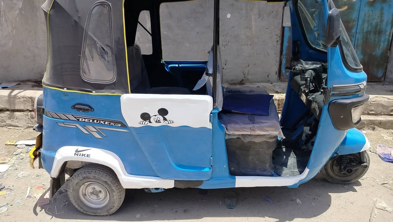سلام عليكم تكتك22 نضيف كلشي مابيه  رقم بس عله الستلام كبل ترواح تستلمه وتحوله بسم كبل ريده7وربع وبيه مجال قليل مكاني البصراه حيانيه دور شرطه رقم*********** رجان الموشرياي لا يتعبني والشراي بخدمته
