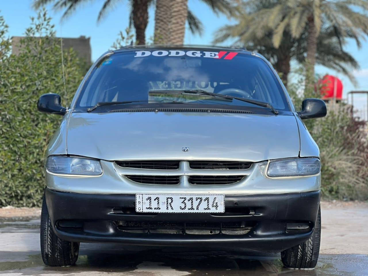 دوج كرفان موديل 2000لون أخضر فستقي بسمي مكينه وكير كفاله كهربائيات كله شغاله مكينه مال موديل 2007 حداديه زينه تخم تاير نقص بس تبريد مصبوغه عام بدون ضربه السعر 58  وبيه مجال
***********
