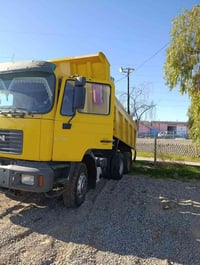 شاحنات • للبيع