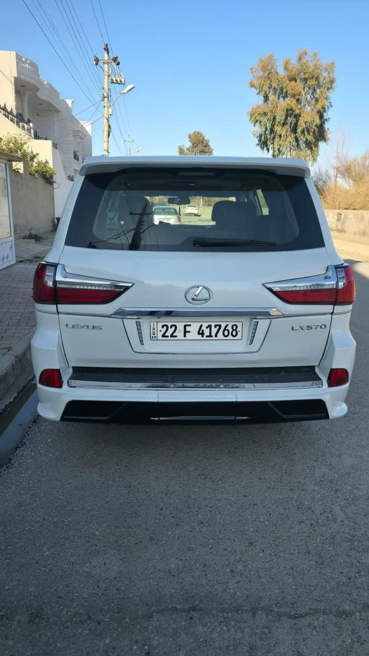 لێكزس ٢٠١٣ LX 570 شكلی گۆڕاوە بۆ ٢٠٢١ سێ پارچەی ڕەشە باقی بۆ شكل گۆڕین حیزام كراوە***********واتس ئەپ و ڤایبەری لەسەرە ***********سەیارەكە زۆر جوانە فول مواسەفات بەسمە سلایت كوشنجلد ناو قەیسی ڕادار كامیرا دەبڵ عەكسل وچوپ بەرزو نزم دەبێت سەنەوی نوێیە تا ٢٠٢٨ بۆ زانیاری زیاتر پەیوەندی بكە كويسينجاك, أربيل
