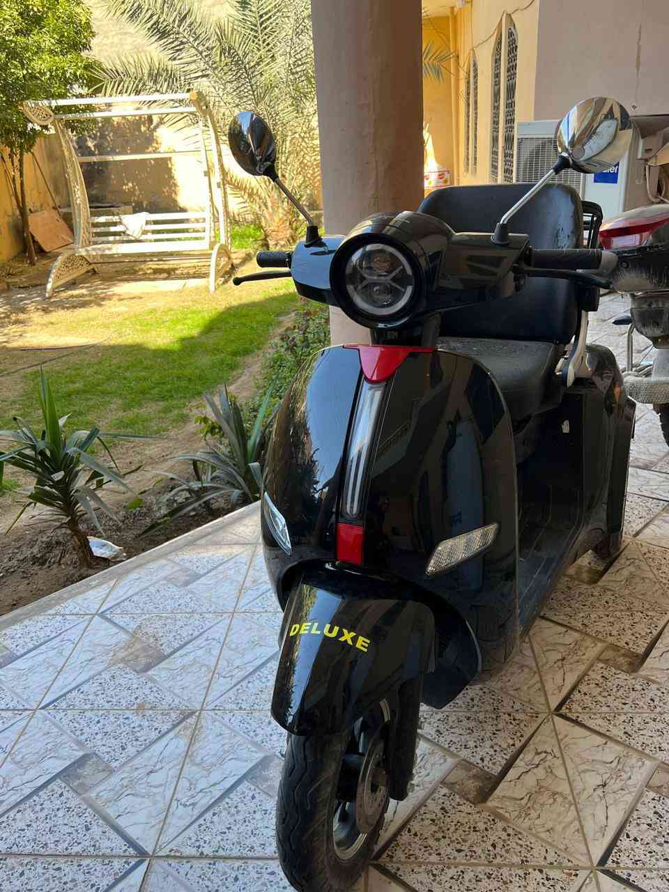 السلام عليكم
للبيع دراجه ثلاثيه ٣ تايرات لون اسود موديل ٢٠٢٣ فول مواصفات السعر مليون مكان الدراجه الرمادي هاتف ***********
