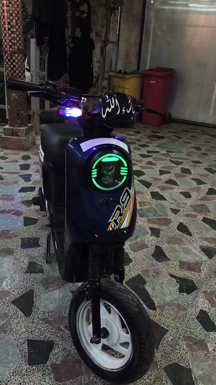 سلام عليكم دراجه شحن للبيع R9ريان 2025
بطاريات جدد شرط على فحص صالي شهرين من شديتهن سرعتها سرعه البانزن شرط على فحص شلعه قويه جدآ 
نقصها بس البريك الوره ريدلها اتنفيس ميكلف 5تلاف 
سعرها ٣٧٠وبيها مجال للشراي 
التواصل عبر الوتساب ***********
