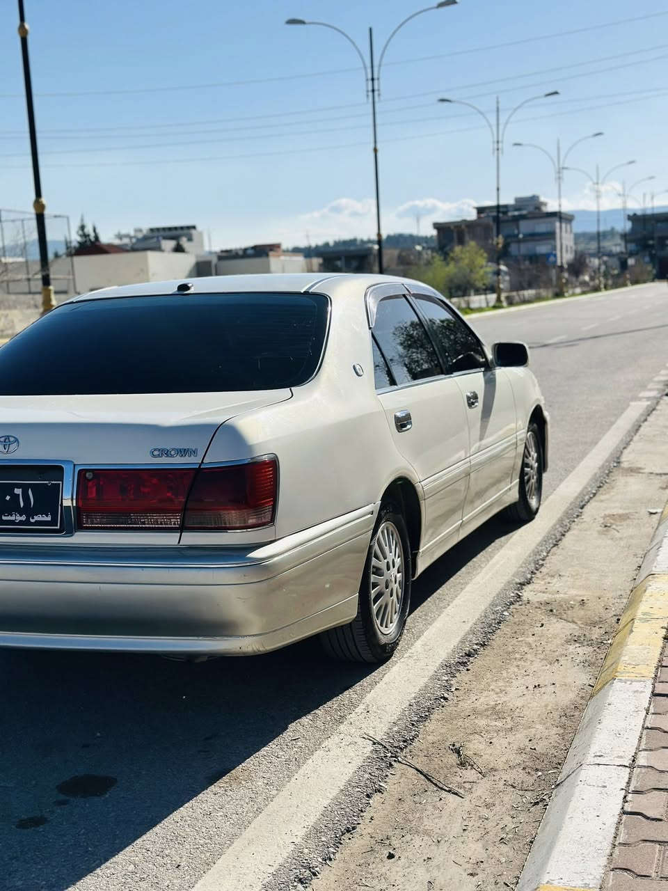 مەلیکە (بڕاوە)
‏ ٢٠٠٣(d4)گەورە
پێشو دوا کریستاڵ
٣ دوگمە
پەردە
٤کوشن کارەبا
سوکان کارەبا
شاشە ناو زەرد
بێمەسرەف سەیارەکە زۆر جوانو بێ کێشەیە سەقفو حیزام 
گێڕو مەکینەی بەشەرت 
سعری/٤٠ گەڵا و مەجالێکی برایانە
شوێن/هەڵەبجەی تازە
0750 197 23 53
0776 097 98 72
