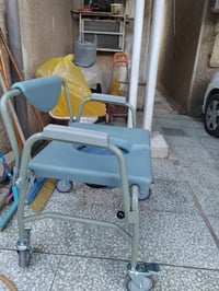 كرسي • أثاث منزلي