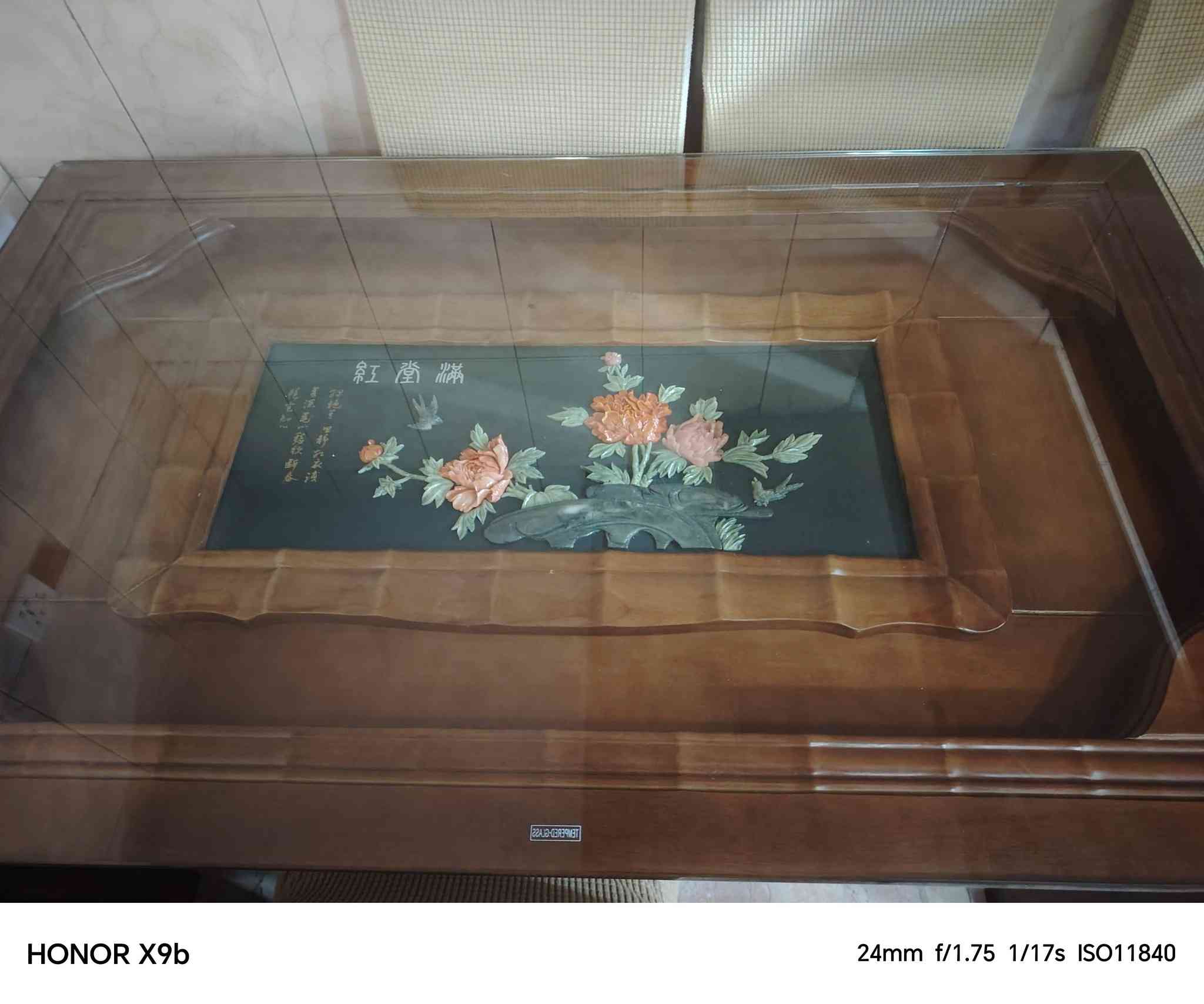 ميز صاج خشب ثقيل درجة اولى ويااه جامة ثقيلة وحفر كلش نازك
ميز صاج خشب ثقيل درجة اولى ويااه الجامة وحفر موضح امامكم بالصورة للبيع... 
ويااه كراسي عدد 6 وياهن 6 قطع وجوه
السعر 150 الف وبي شي كلش قليل
مكاني بغداد بغداد الجديدة
***********
