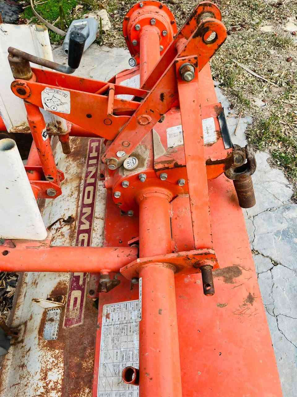 سلام عليكم مكينه كوبونه ياباني
سعر 10ملاين وبيهه مجال 
زراعه

وراهه روجفيتر وفدان ومعدلان
رقم الهاتف ***********
***********
