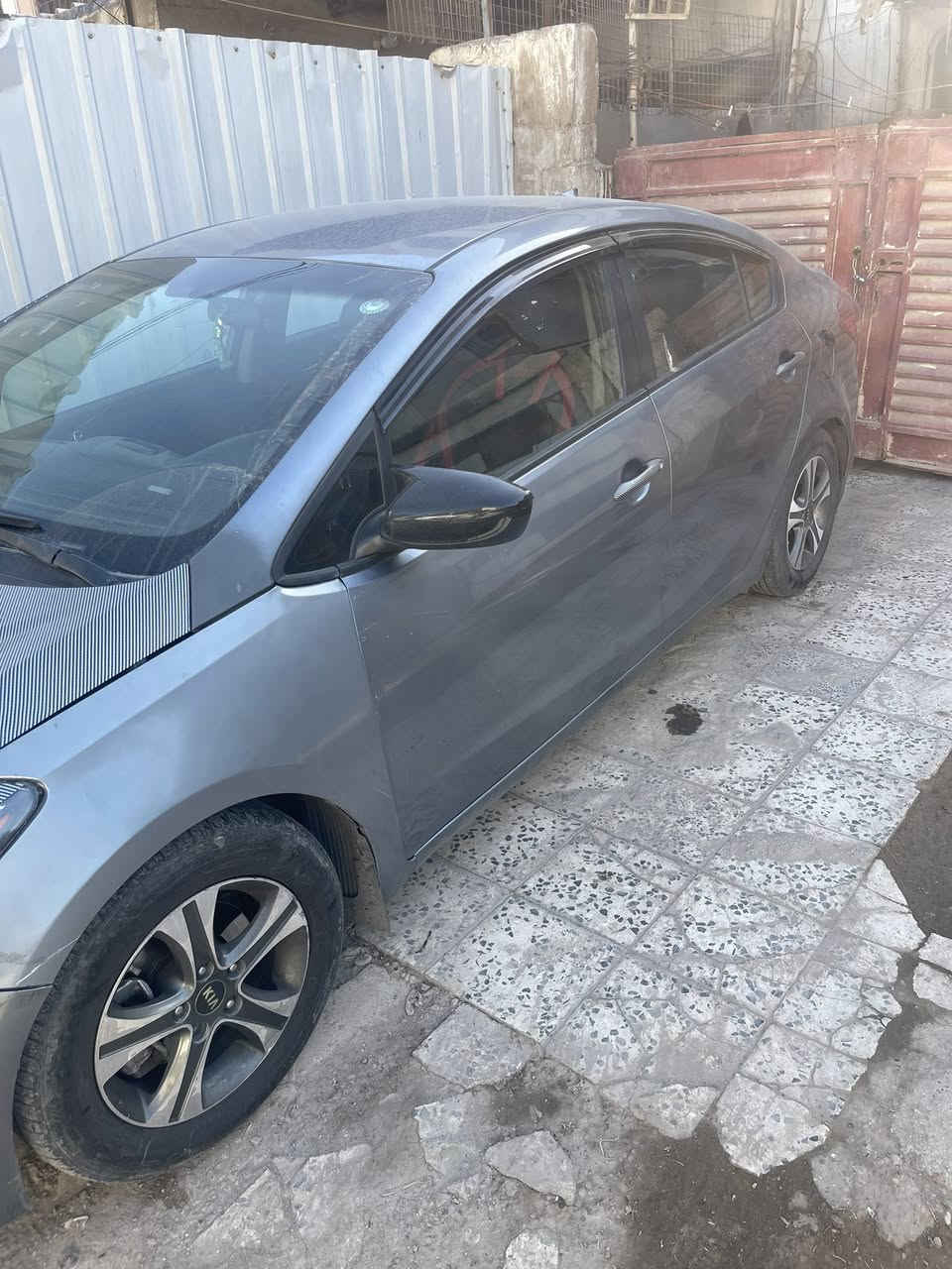 سلام عليكم فورتي موديل ٢٠١٧ سياره معرك ٢٠٠دوش  رقم شمالي ربيل عنوان السياره الدوره حي الصحه السياره ابيع عام  سعره ٩٨وبيه مجال ***********
