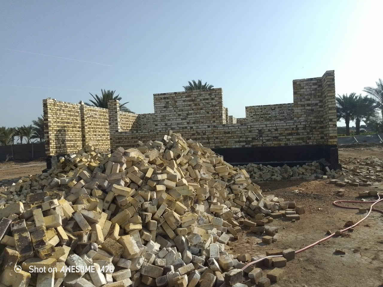 السلام عليكم هيكل للبيع المساحه الكليه 500 متر طابو زراعي سند 25 تحويل مباشر باسم المشتري متوفره كل الخدمات الورديه ظهر علي ابن الحسن ابو هدمه ارض الشارع 10 امتار بالتقسيم الجديد السعر 75 وبي مجال الاستفسار مراجعه مكتب عقارات الحسام اتصل على رقم الهاتف ***********+*********** اخوكم ابو مومل
