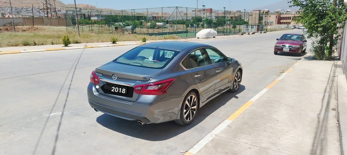 نیسان ئاڵتیما 2018 بەسمە و مواسەفات -SR-  دووپارچە بۆیاخ  گێر وو مەکینە بەشەرت ئێرباگ سوکان سیستەم کراوە  تەحویل بەناوی خۆمەوەیە. سەیارەکە هی مەعرەز نیە  ســــعر :125 گەڵاو مەعمەلەیەکی کەم  *********** ژمارە موبایل السليمانية, العراق
