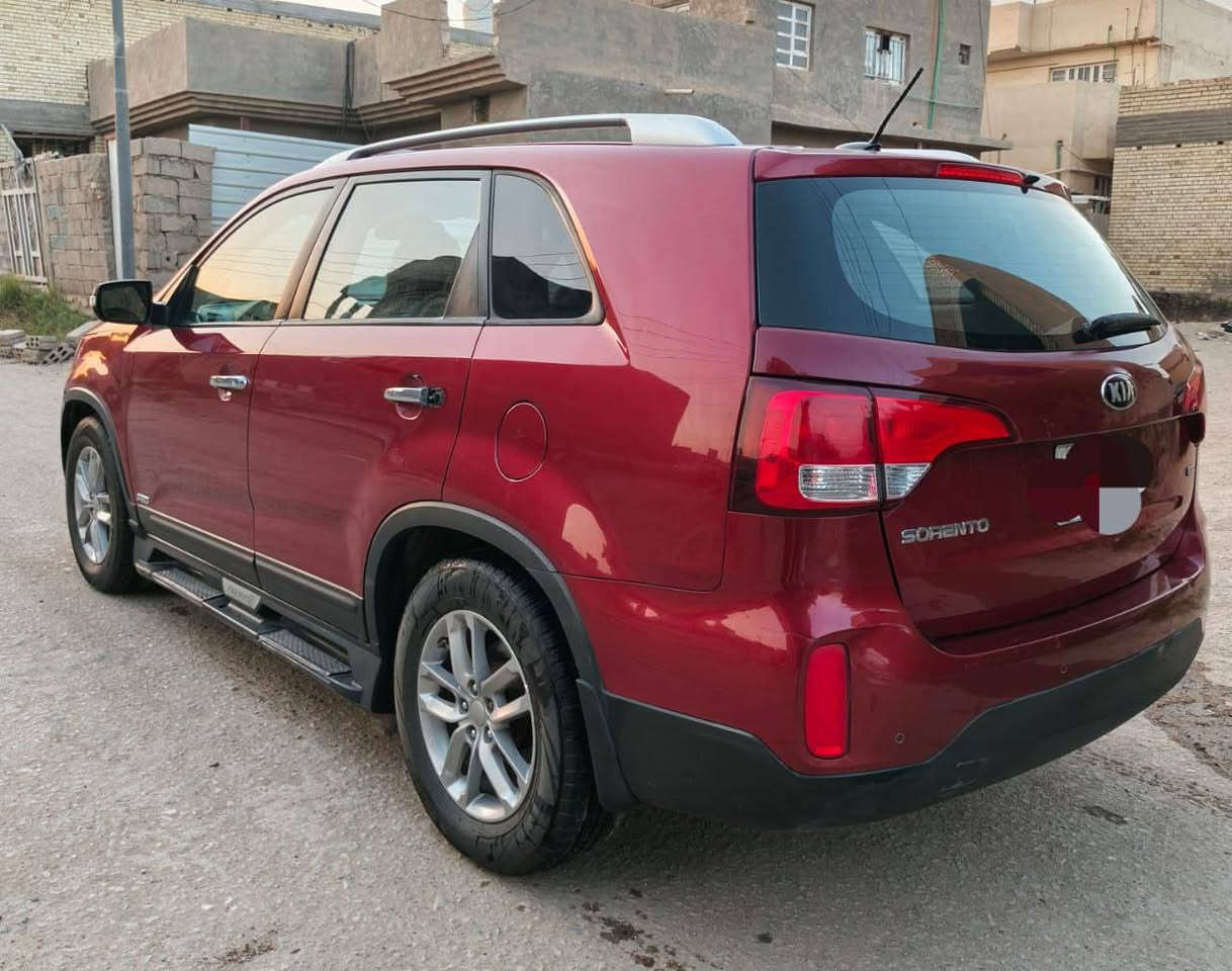 السلام عليكم ورحمة الله وبركاته  سورينتو وارد  أمريكي موديل 2014  خمسه راكب 4 سلندر فور ويل قطعتين تبريد ثلج 🥶🥶 كامره حساسات ضربته بنيد وجاملغ رقم سياره بغداد صفحتي متواجد خاص بيع مستعجل حلوه سياره كاعده تخبلل احلا من صوره بلحقيقه هذا رقم اتصلو عليه كل هلا 
رقم *********** مكان بابل المسيب سعر خابر وبيك خير وتدلل
