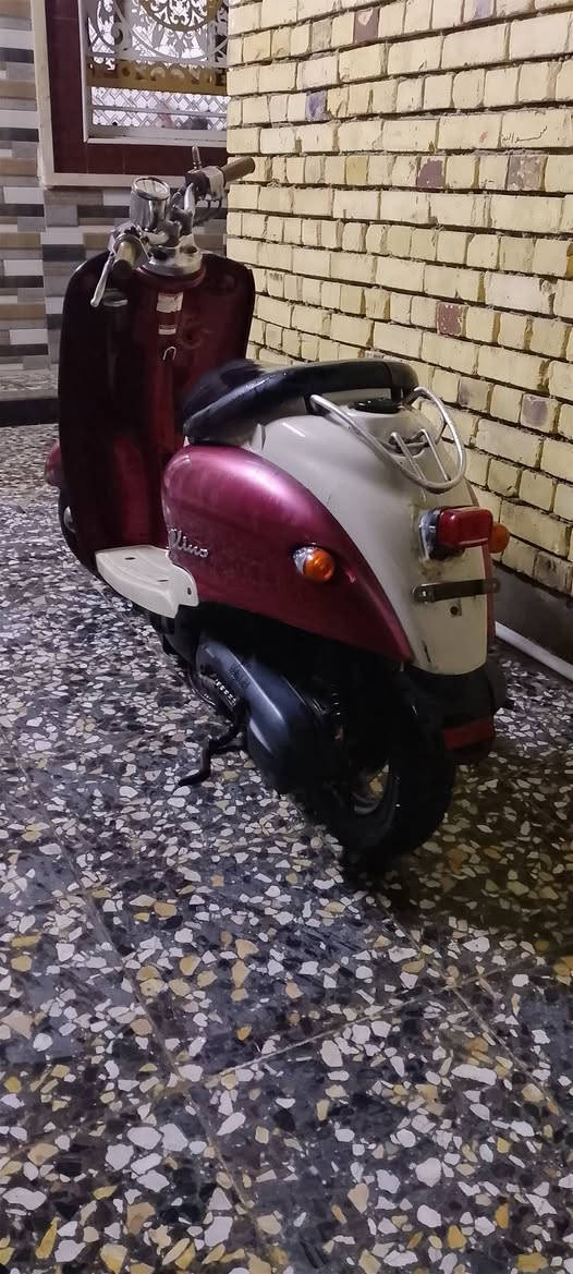 مصريه فحل قفل اكسن خطين دراجه نضيفه وكهربائيات شغاله.  سلف هندر. قفل جنطه دبلات كله شغال.مكينه ناعمه شلعه قويه  كفرات اصليه. السعر 275 مكان ناصريه. ***********
