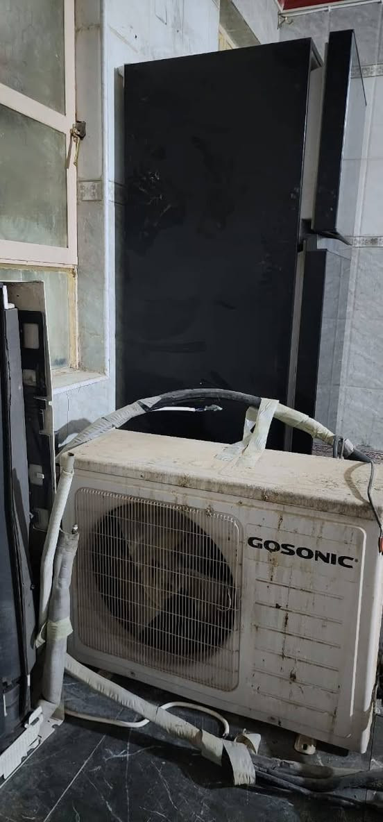 سبلت وثلاجة للبيع استعمال نظيف جدا للاستفسار الاتصال على هذا الرقم
***********
