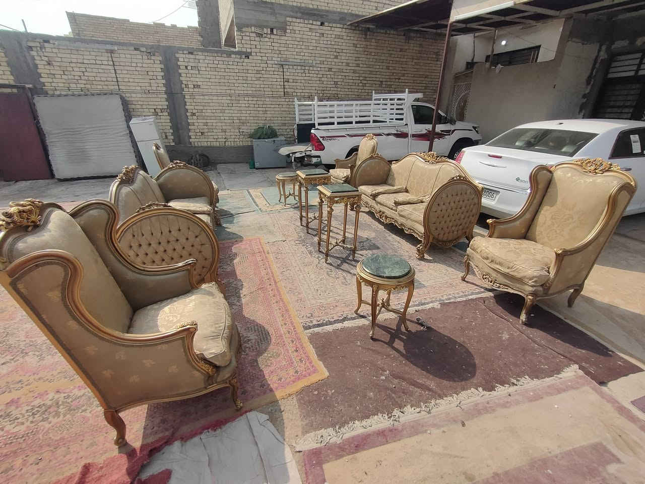 البيع تخم دمياطي 10مقاعد معة طبلات عدد 4مرمر مكاني حي اور سبع قصور شارع ابو علي يوجد توصيل الرقم ***********
