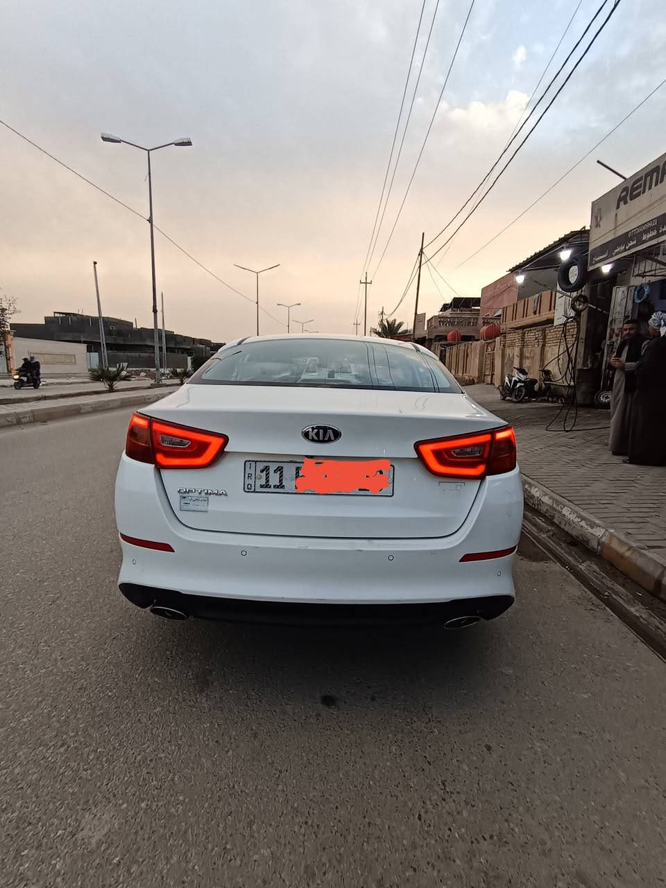 كيا أوبتيما موديل 2014 شكل 15
مكفوله ضربه وتبديل ماشيه 100الف فول مواصفات قماره حديد 
بصمه جلد 2400 دوش 
استيرن دي لد امامي وخلفي 
مرايات شفط قلاب 
تبريد خلفي 
شاشه كامره بلمرايه
شاره بلمرايه بلاجكتور 
5 ويل كب كروم 
شفتات بلستيرن 
هوايه بيه مواصفات 
رقم بغداد دولي سنويه جديده 
هزه جديده السعر 165 
مكان السياره السماوه 
الشراي يتصل ***********
