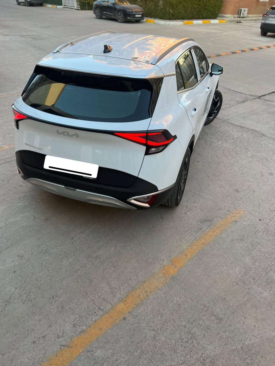 السلام عليكم
سبورتج موديل ٢٠٢٤ 

السعر :٢١٥ورقة 

المواصفات  نص فول المعروف كراسي كهرباء وتحكمات وبصمه وشاشه وغيرها

للاستفسار/***********
