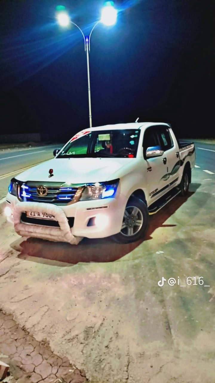 سلام عليكم بيكم البيع موديل 2013  رقم شليمانيه كويتي شاصي 19 مكفوله كفاله عامه السعر 230.       ***********
